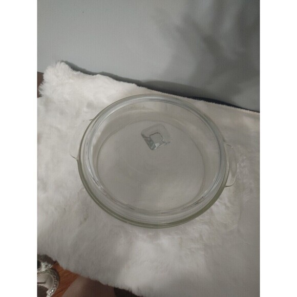 Vintage Pyrex #221 Clear Glass Casserole Dish - With Lid --Excellent! - Picture 3 of 4
